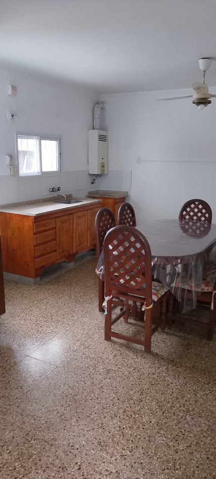 Casa en Planta Baja y Planta Alta, al frente en Santa Fe