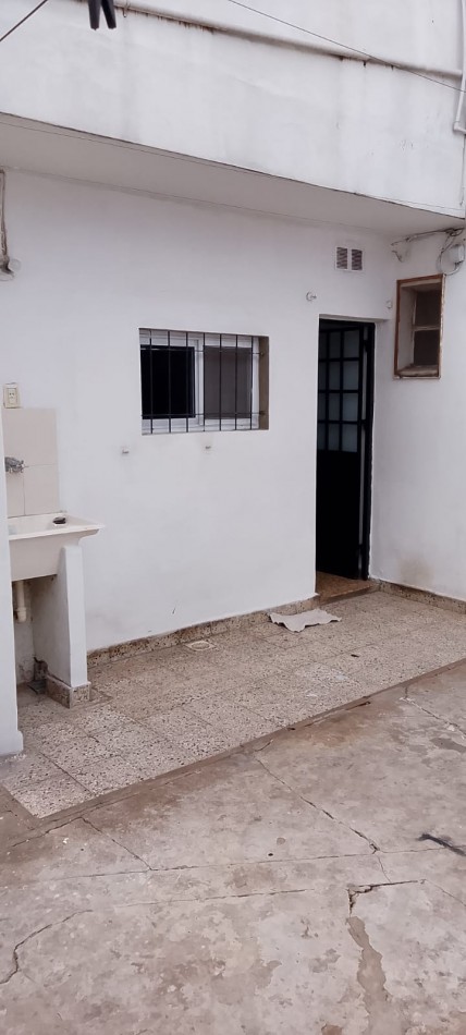 Casa en Planta Baja y Planta Alta, al frente en Santa Fe