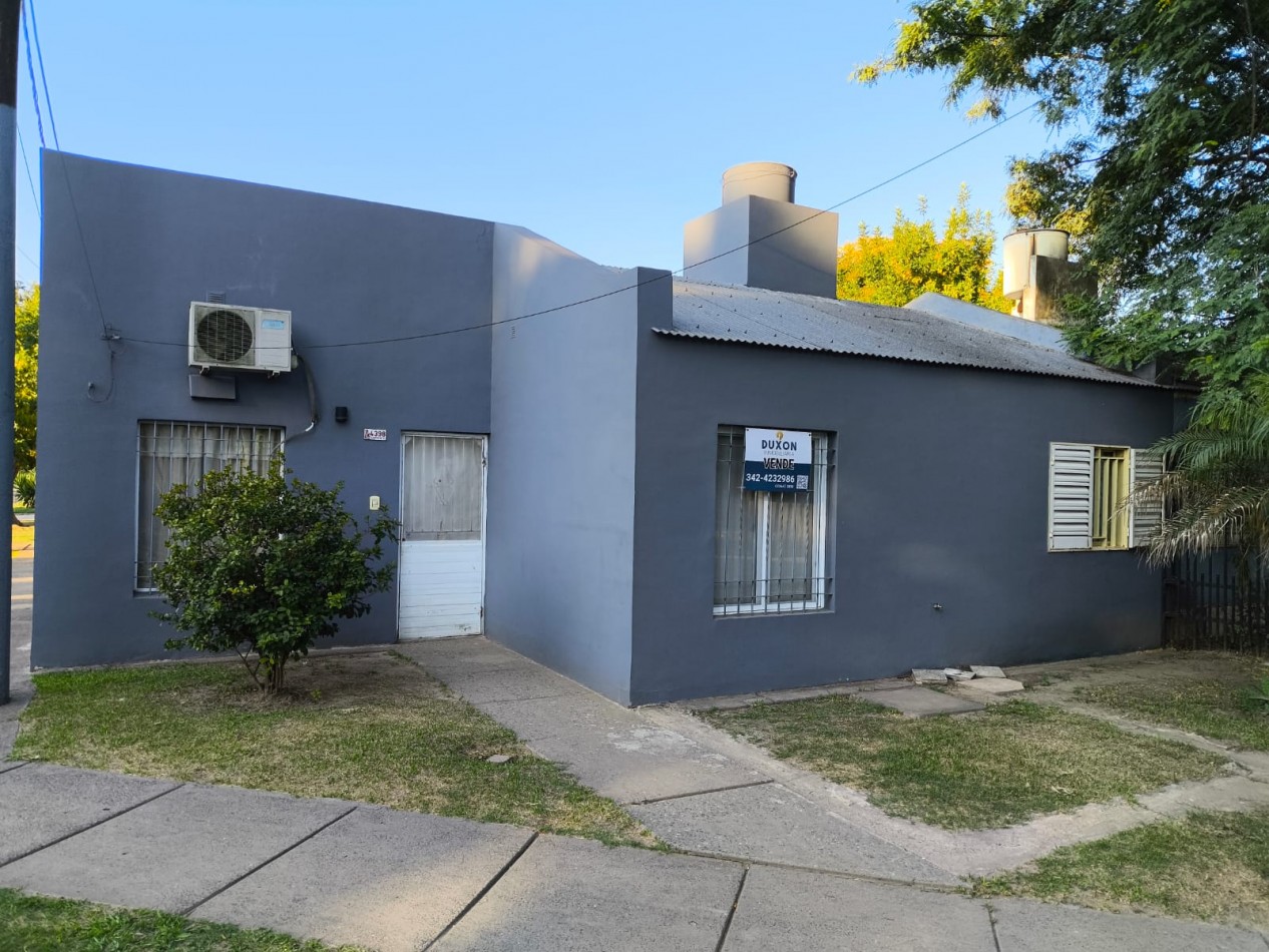 CASA CON TRES DORMITORIOS, B° LOURDES, SANTO TOME