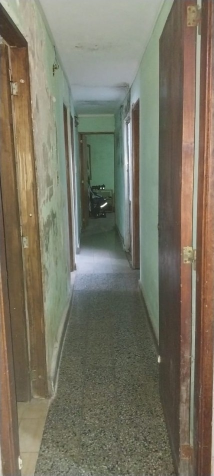 CASA DE 3 DORMITORIOS EN VENTA - SANTA FE  