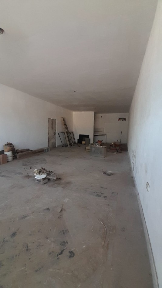CASA INTERNA CON LOCAL COMERCIAL, SANTA FE