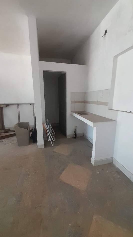 CASA INTERNA CON LOCAL COMERCIAL, SANTA FE