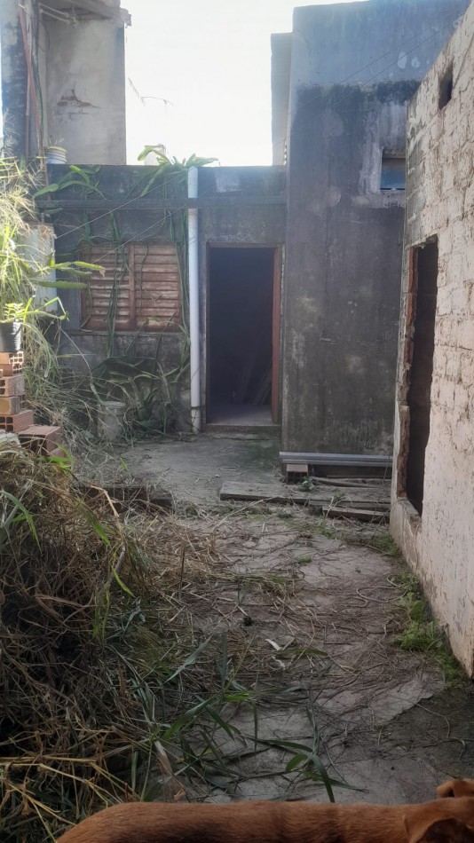 CASA INTERNA CON LOCAL COMERCIAL, SANTA FE