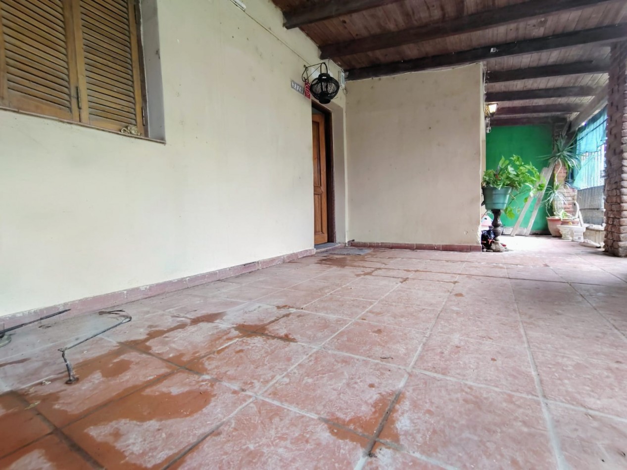 Casa 2 dormitorios con cochera y patio en Santa Fe | 146 m² cubiertos