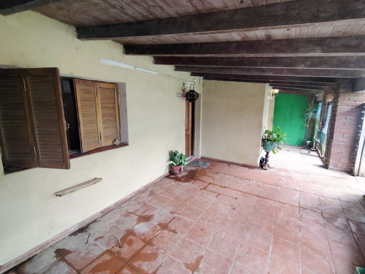 Casa 2 dormitorios con cochera y patio en Santa Fe | 146 m² cubiertos