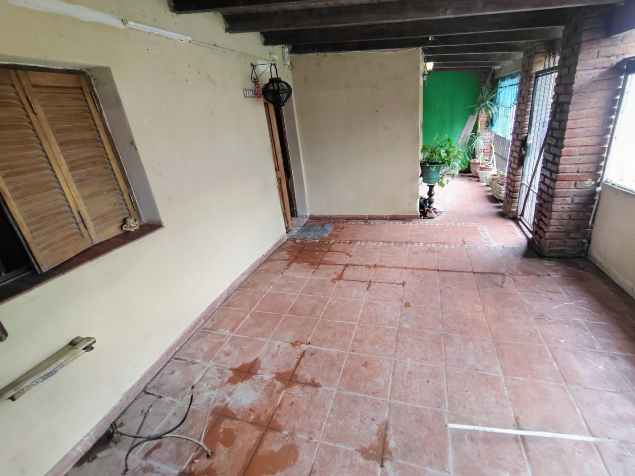 Casa 2 dormitorios con cochera y patio en Santa Fe | 146 m² cubiertos