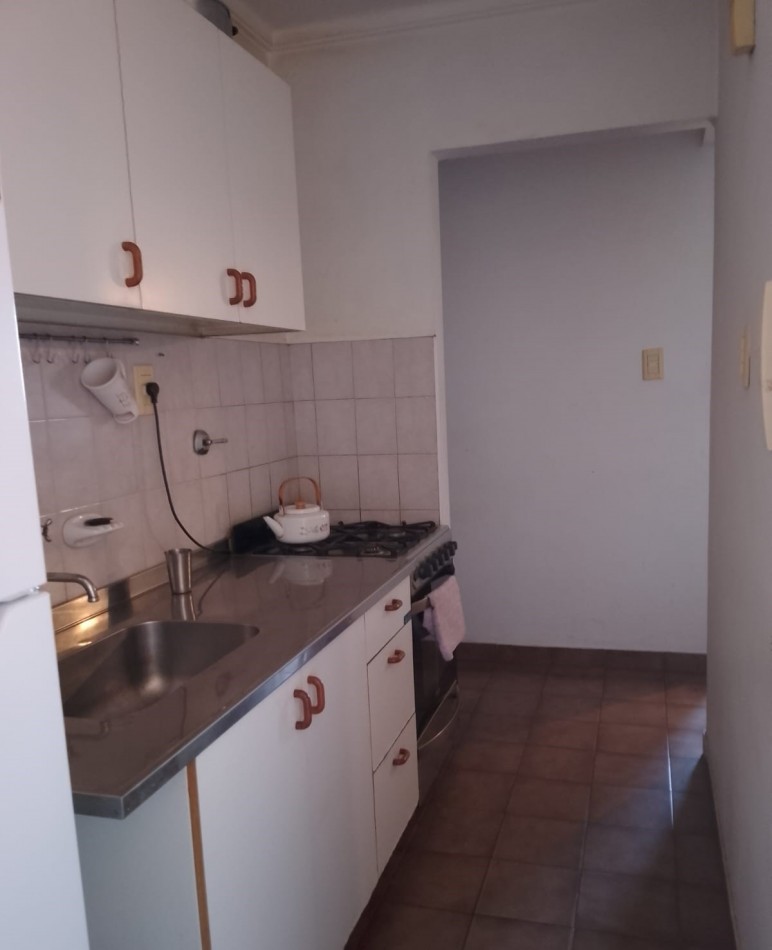 DEPARTAMENTO DE TRES DORMITORIOS Y COCHERA, SANTA FE