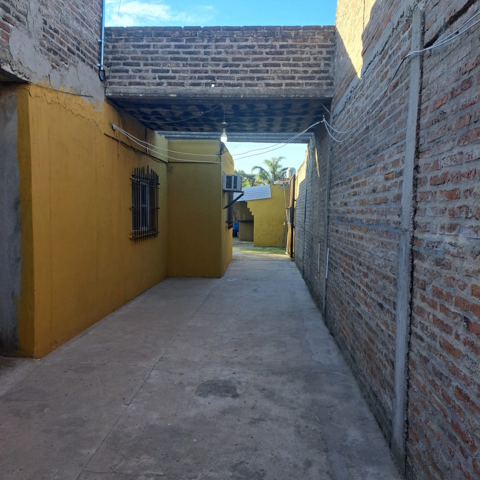  CASA EN VENTA + FONDO DE COMERCIO EN BARRIO 12 DE SEPTIEMBRE - SANTO TOME