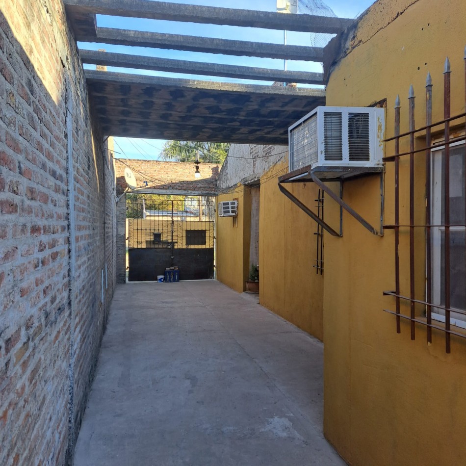  CASA EN VENTA + FONDO DE COMERCIO EN BARRIO 12 DE SEPTIEMBRE - SANTO TOME