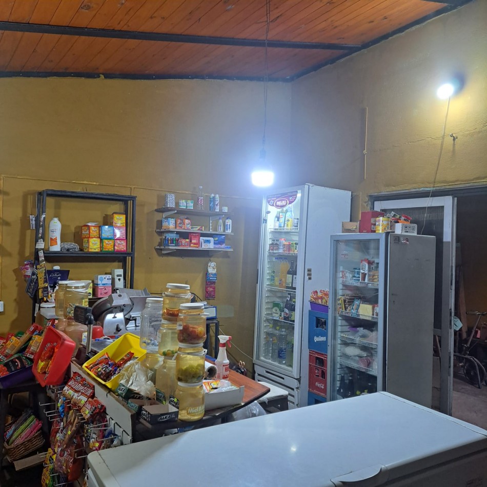  CASA EN VENTA + FONDO DE COMERCIO EN BARRIO 12 DE SEPTIEMBRE - SANTO TOME