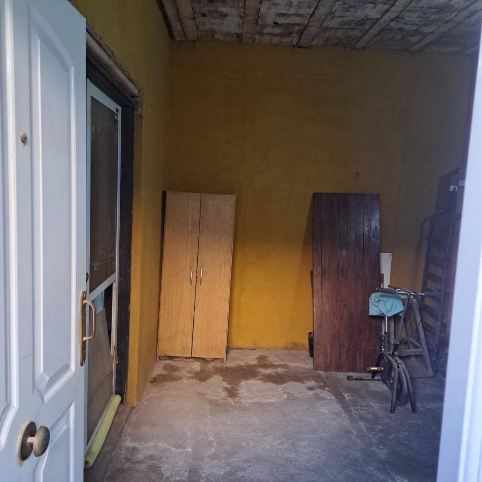  CASA EN VENTA + FONDO DE COMERCIO EN BARRIO 12 DE SEPTIEMBRE - SANTO TOME