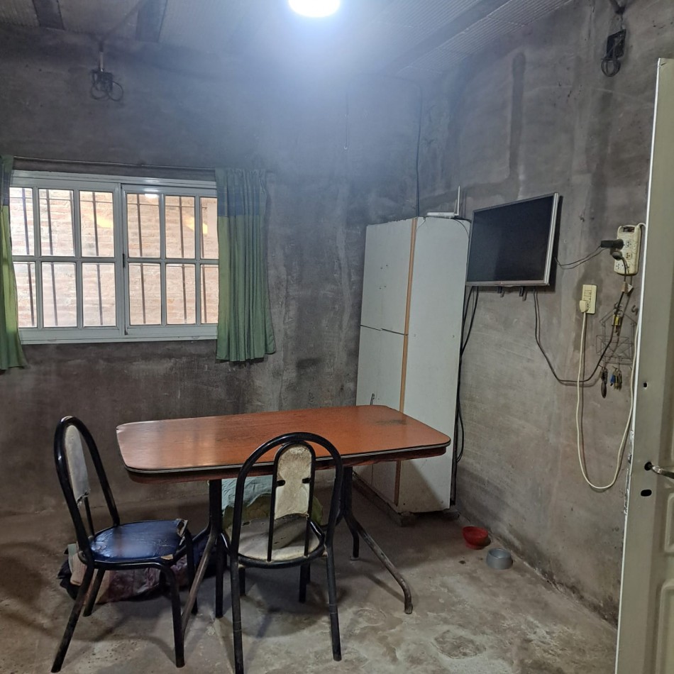  CASA EN VENTA + FONDO DE COMERCIO EN BARRIO 12 DE SEPTIEMBRE - SANTO TOME