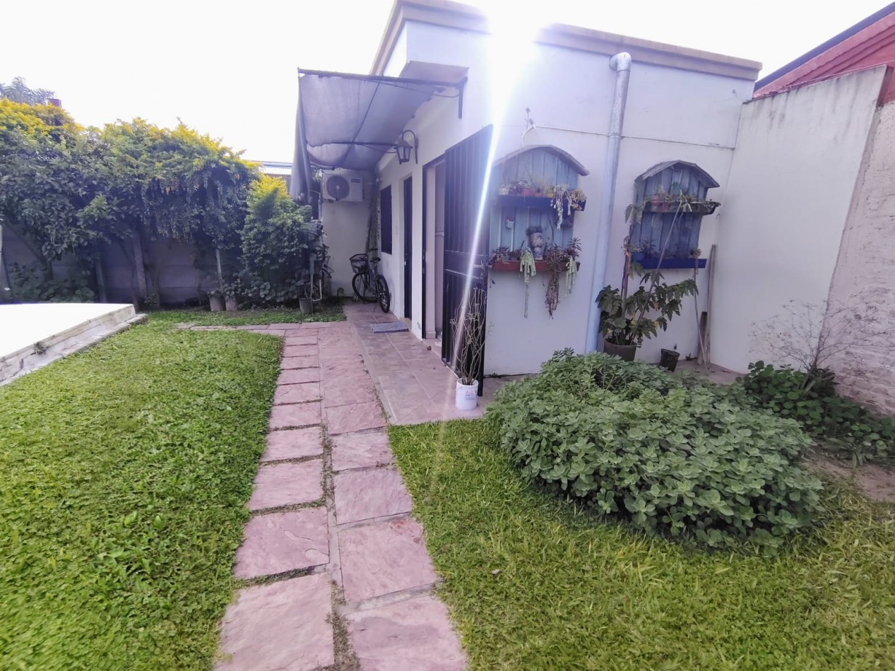 Propiedad con pileta y multiples usos en Las Paltas | Vivienda, consultorio y departamento independiente