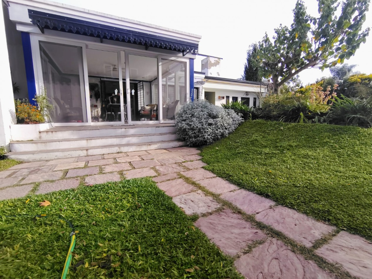 Propiedad con pileta y multiples usos en Las Paltas | Vivienda, consultorio y departamento independiente