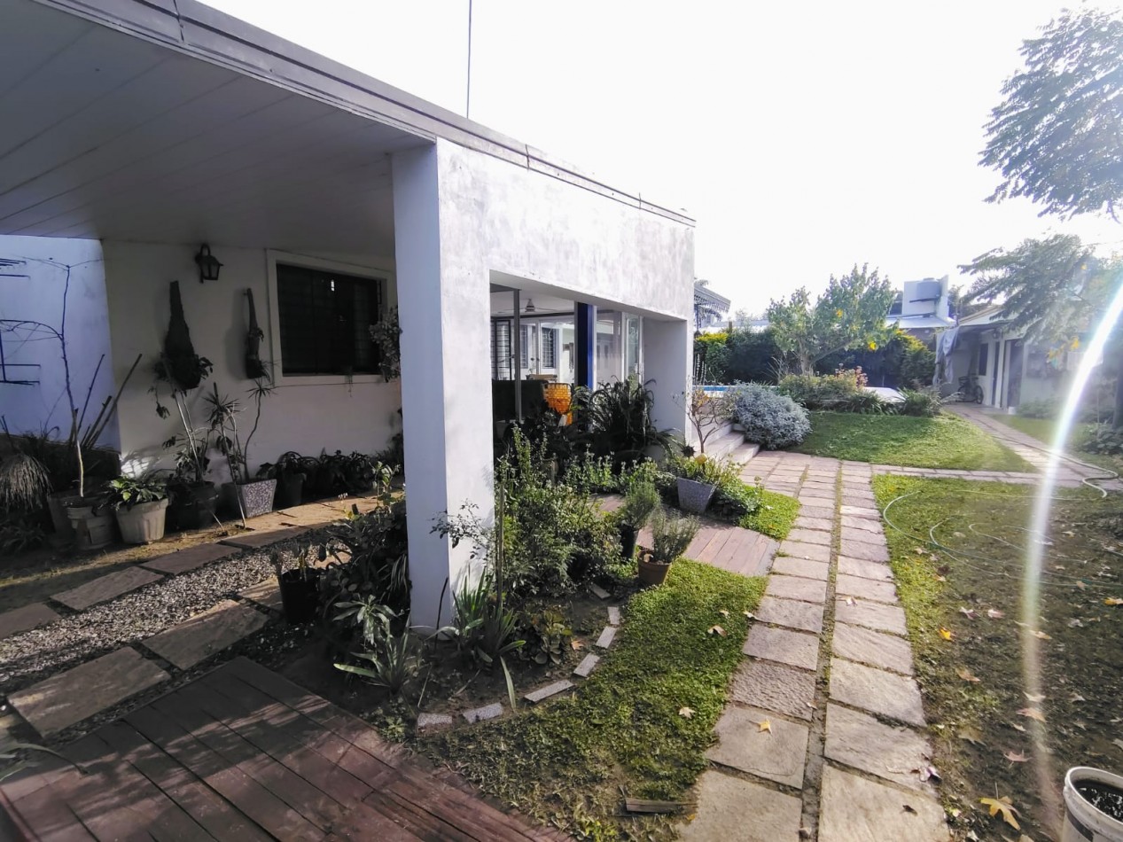 Propiedad con pileta y multiples usos en Las Paltas | Vivienda, consultorio y departamento independiente