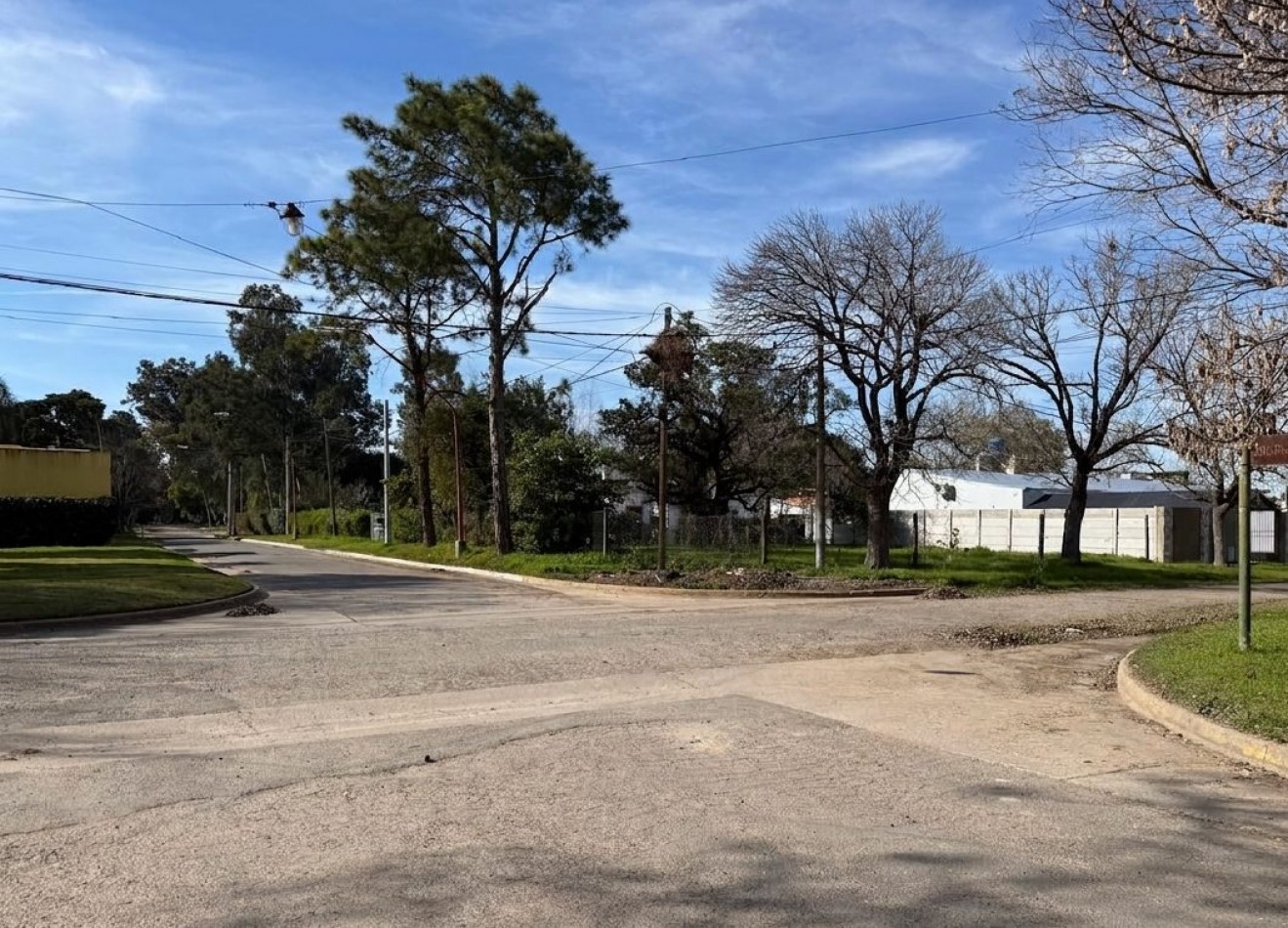 TERRENO EN ESQUINA, SAUCE VIEJO