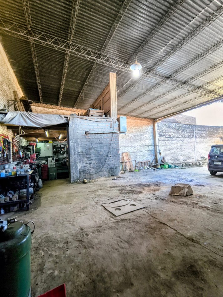 Galpon con Casa en Santa Fe