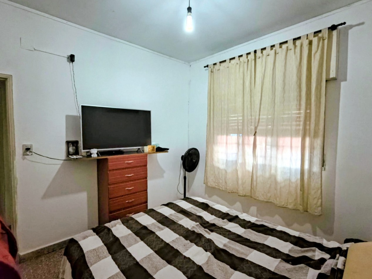 CASA DE 3 DORMITORIOS, COCHERA Y TODOS LOS SERVICIOS - ZONA UNIVERSIDAD TECNOLOGICA