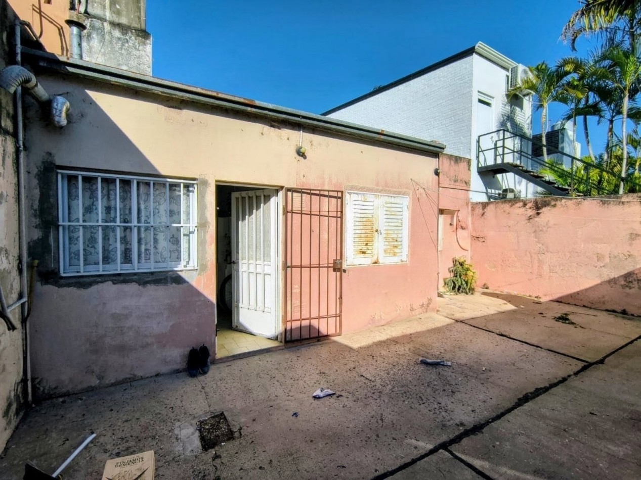 CASA DE 3 DORMITORIOS, COCHERA Y TODOS LOS SERVICIOS - ZONA UNIVERSIDAD TECNOLOGICA