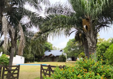 CASA CON PISCINA Y ESPACIO VERDE, SAUCE VIEJO