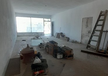 CASA INTERNA CON LOCAL COMERCIAL, SANTA FE