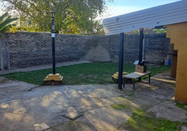  CASA EN VENTA + FONDO DE COMERCIO EN BARRIO 12 DE SEPTIEMBRE - SANTO TOME